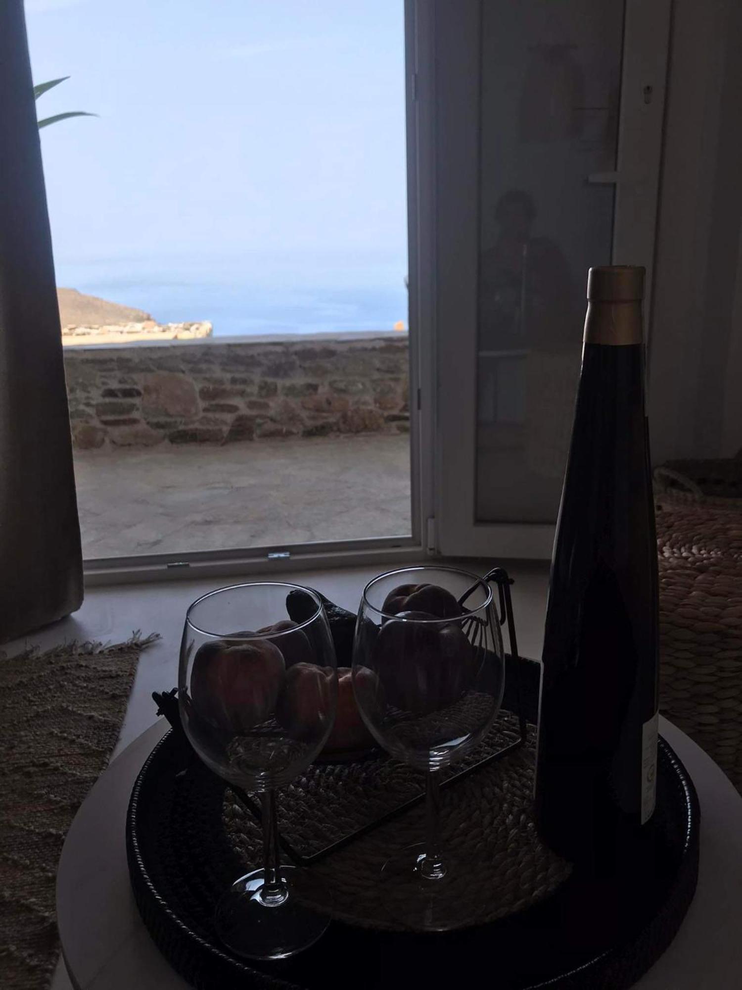 Darsi Suites Kythnos Exterior foto